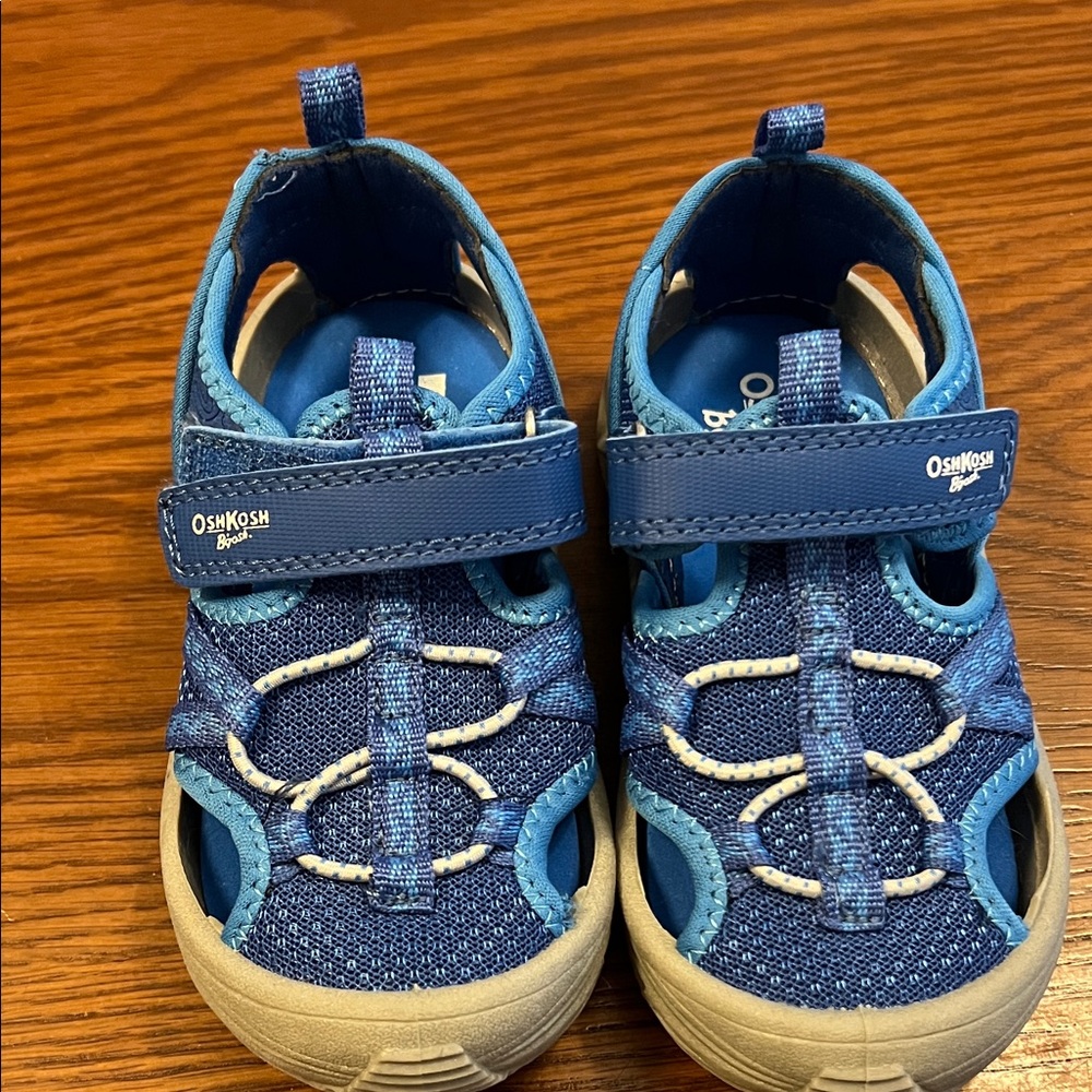 OshKosh B'gosh Navy and Light Blue Kids Sandals
